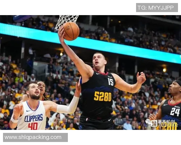 快船在关键时刻被掘金逆转赛季悬念再度升级引发热议