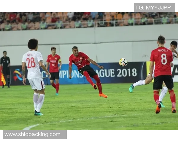 权健与恒大巅峰对决直播盛况回顾及精彩瞬间分析