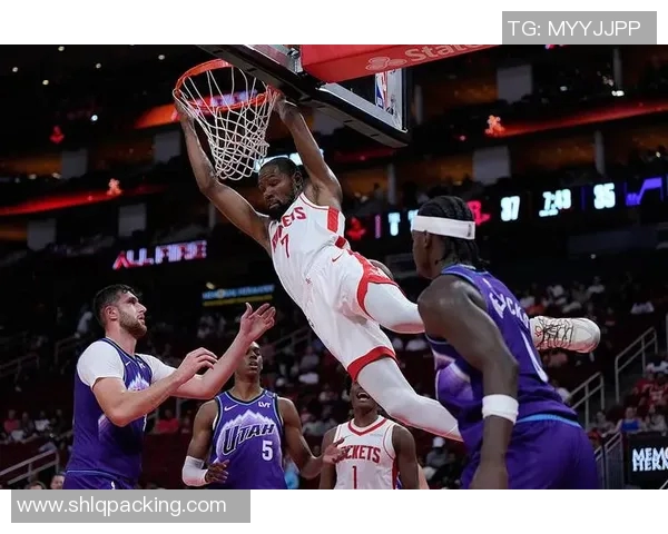 爵士与火箭季后赛首战精彩回顾与战术分析